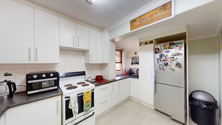 2 Bedroom Property for Sale in Sherwood Eastern Cape